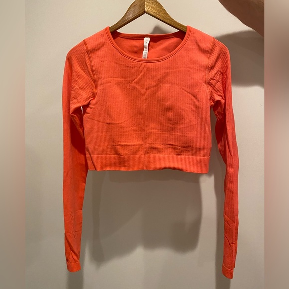 Lululemon Ebb to Street crop long sleeve - Picture 3 of 4